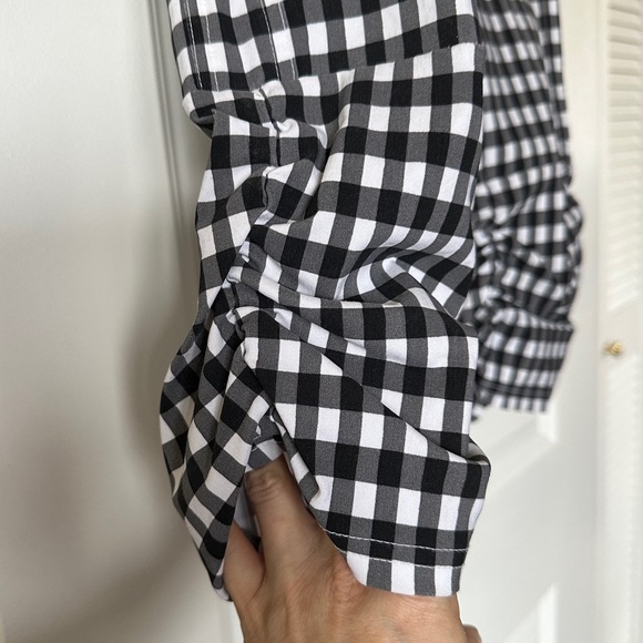 Beautiful slim fit Retro Gingham capris. Sz S. NWOT. - Picture 3 of 3